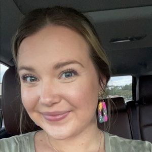 Meet your Posher, Heidi